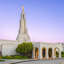Load image into Gallery viewer, Redlands Temple 02
