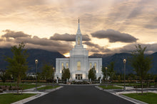 Load image into Gallery viewer, Orem Solstice Rays
