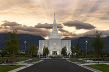 Load image into Gallery viewer, Orem Solstice Rays
