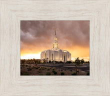 Load image into Gallery viewer, Red Cliffs Utah As The Storm Clears
