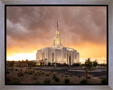 Load image into Gallery viewer, Red Cliffs Utah As The Storm Clears
