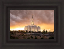Load image into Gallery viewer, Red Cliffs Utah As The Storm Clears
