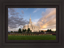 Load image into Gallery viewer, Payson Utah Pink Dividing The Light
