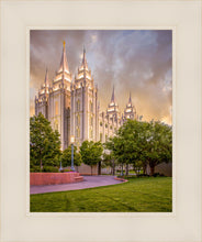 Load image into Gallery viewer, Salt Lake City Utah Eternal Glow
