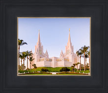 Load image into Gallery viewer, San Diego California Glow
