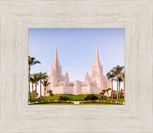 Load image into Gallery viewer, San Diego California Glow

