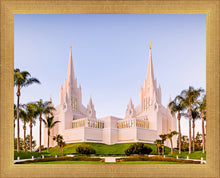 Load image into Gallery viewer, San Diego California Glow
