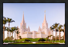 Load image into Gallery viewer, San Diego California Glow

