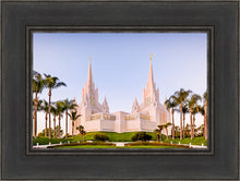 Load image into Gallery viewer, San Diego California Glow
