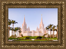 Load image into Gallery viewer, San Diego California Glow

