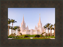 Load image into Gallery viewer, San Diego California Glow
