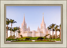 Load image into Gallery viewer, San Diego California Glow
