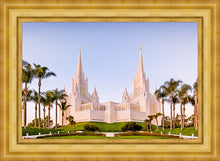 Load image into Gallery viewer, San Diego California Glow
