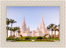 Load image into Gallery viewer, San Diego California Glow
