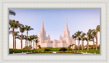 Load image into Gallery viewer, San Diego California Glow
