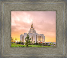 Load image into Gallery viewer, Saratoga Springs Utah Pink Glow
