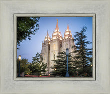 Load image into Gallery viewer, Salt Lake City Temple Early Morning Blessings
