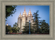 Load image into Gallery viewer, Salt Lake City Temple Early Morning Blessings
