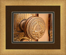 Load image into Gallery viewer, Salt Lake City Temple Holiness In Gold
