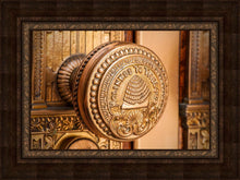 Load image into Gallery viewer, Salt Lake City Temple Holiness In Gold
