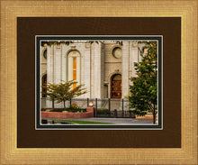 Load image into Gallery viewer, Salt Lake City Temple Inner Glow
