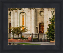 Load image into Gallery viewer, Salt Lake City Temple Inner Glow
