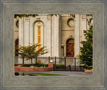 Load image into Gallery viewer, Salt Lake City Temple Inner Glow
