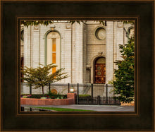 Load image into Gallery viewer, Salt Lake City Temple Inner Glow
