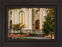 Load image into Gallery viewer, Salt Lake City Temple Inner Glow
