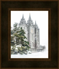 Load image into Gallery viewer, Salt Lake City Temple Evergreen Christmas
