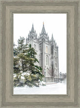 Load image into Gallery viewer, Salt Lake City Temple Evergreen Christmas
