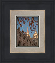Load image into Gallery viewer, Salt Lake City Temple He Giveth Light
