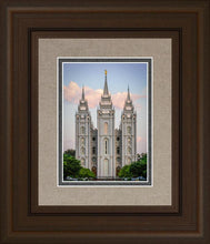 Load image into Gallery viewer, Salt Lake City Temple In All His Glory
