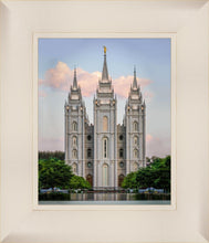 Load image into Gallery viewer, Salt Lake City Temple In All His Glory
