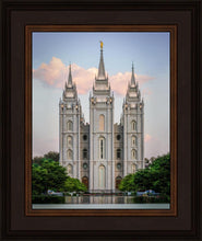 Load image into Gallery viewer, Salt Lake City Temple In All His Glory
