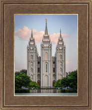 Load image into Gallery viewer, Salt Lake City Temple In All His Glory
