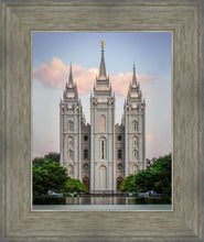Load image into Gallery viewer, Salt Lake City Temple In All His Glory
