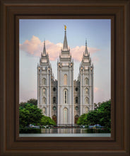 Load image into Gallery viewer, Salt Lake City Temple In All His Glory
