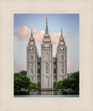 Load image into Gallery viewer, Salt Lake City Temple In All His Glory
