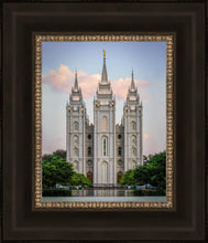 Load image into Gallery viewer, Salt Lake City Temple In All His Glory
