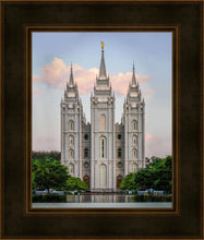 Load image into Gallery viewer, Salt Lake City Temple In All His Glory
