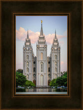 Load image into Gallery viewer, Salt Lake City Temple In All His Glory
