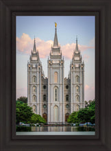 Load image into Gallery viewer, Salt Lake City Temple In All His Glory
