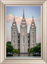 Load image into Gallery viewer, Salt Lake City Temple In All His Glory
