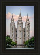 Load image into Gallery viewer, Salt Lake City Temple In All His Glory
