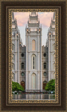 Load image into Gallery viewer, Salt Lake City Temple In All His Glory
