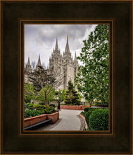 Load image into Gallery viewer, Salt Lake City Temple Pathway To Glory
