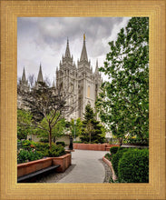 Load image into Gallery viewer, Salt Lake City Temple Pathway To Glory
