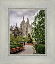 Load image into Gallery viewer, Salt Lake City Temple Pathway To Glory
