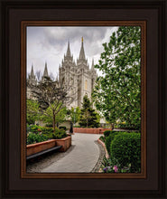 Load image into Gallery viewer, Salt Lake City Temple Pathway To Glory
